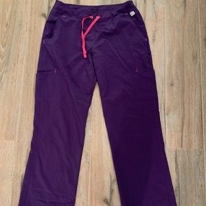 Small smitten scrub pants